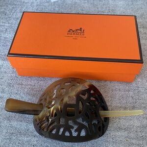 Beautiful Hermes Rocaille Hairpin new never worn. Quiet luxury.